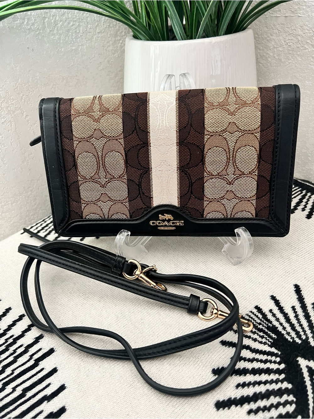 COACH Anna Foldover Clutch Crossbody in Signature Jacquard
